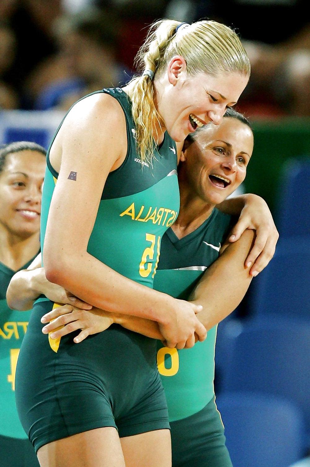 9P VollyBall Girls