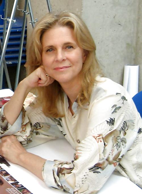 25P Let's Jerk Off Over ... Lindsay Wagner (Bionic Woman)