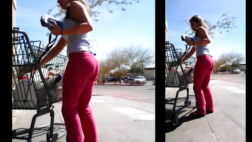 17P Candid- Epic pink sweats Juicy Ass and Tits