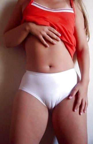 25P Fotze frisst Hose - cameltoe