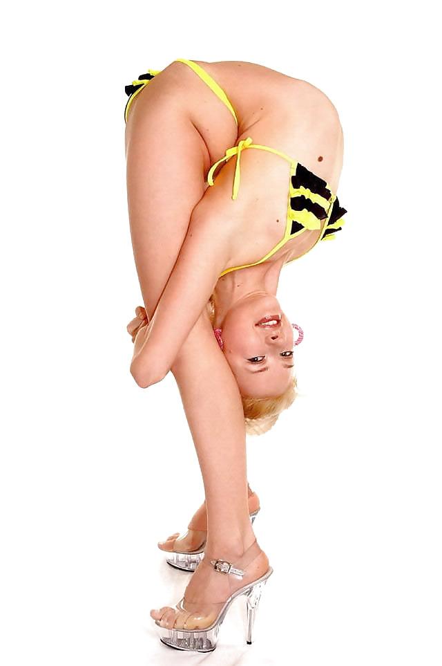 25P High Heels And Camel Toes Extreme