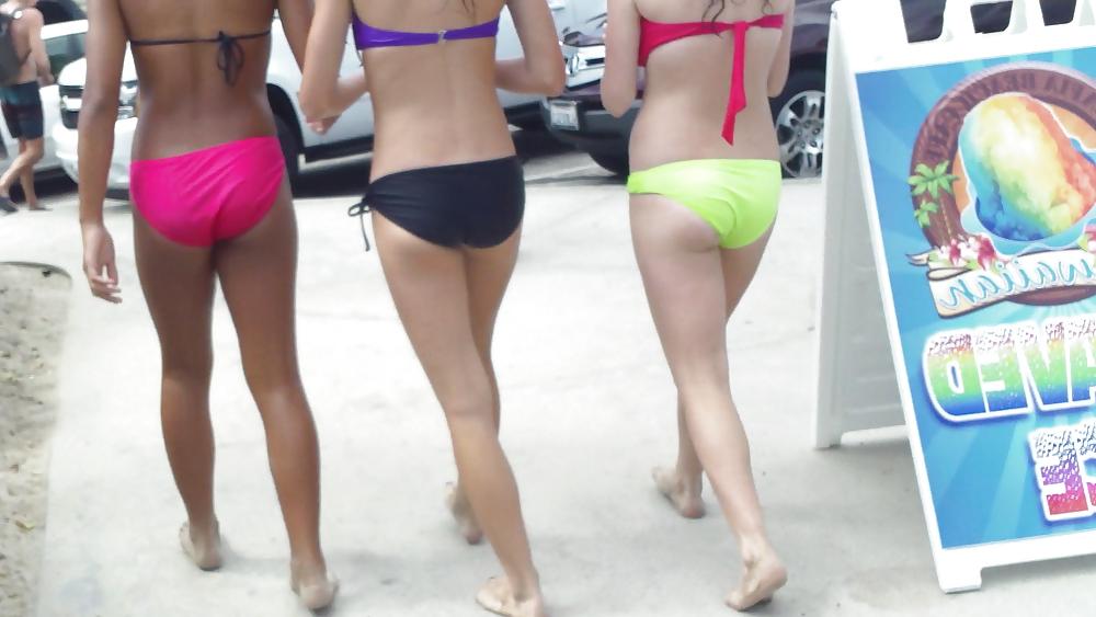 25P Teen ass & butts bikini beach