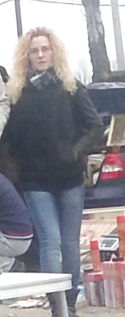 25P Spy old + young romanian