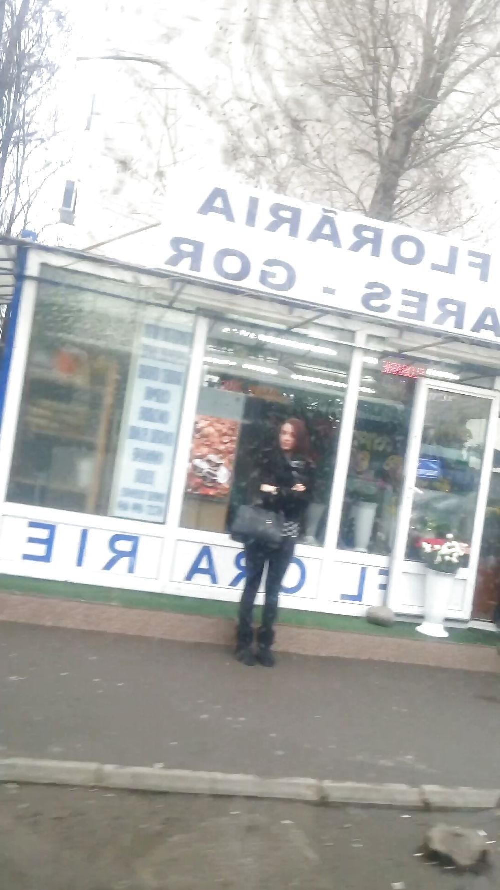 25P Spy old + young romanian