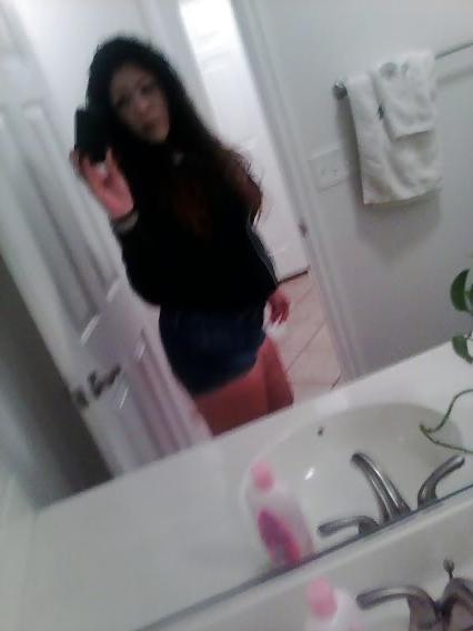 17P Thick latina cougar