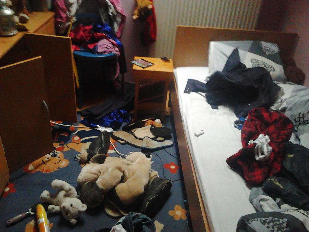 25P SLOVENIAN BRUNETTE ANNA SHADY FROM MARIBOR 