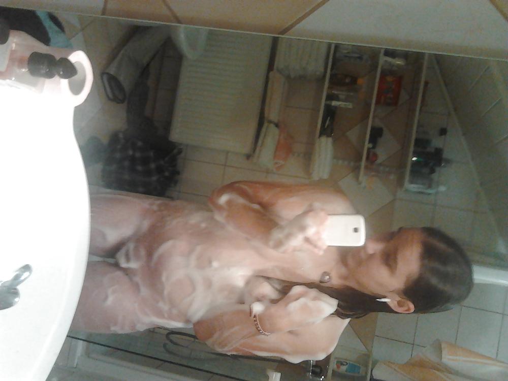25P SLOVENIAN BRUNETTE ANNA SHADY FROM MARIBOR 