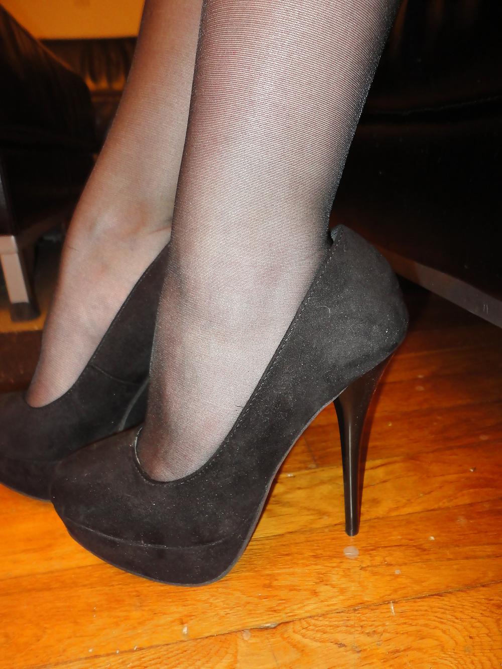 8P Shoe dangling