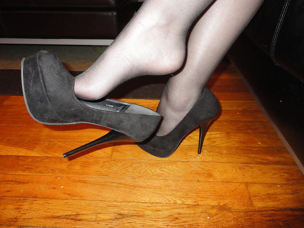 8P Shoe dangling