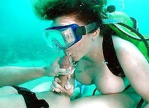25P Underwater-Sex