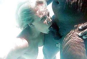 25P Underwater-Sex