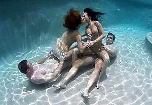 25P Underwater-Sex