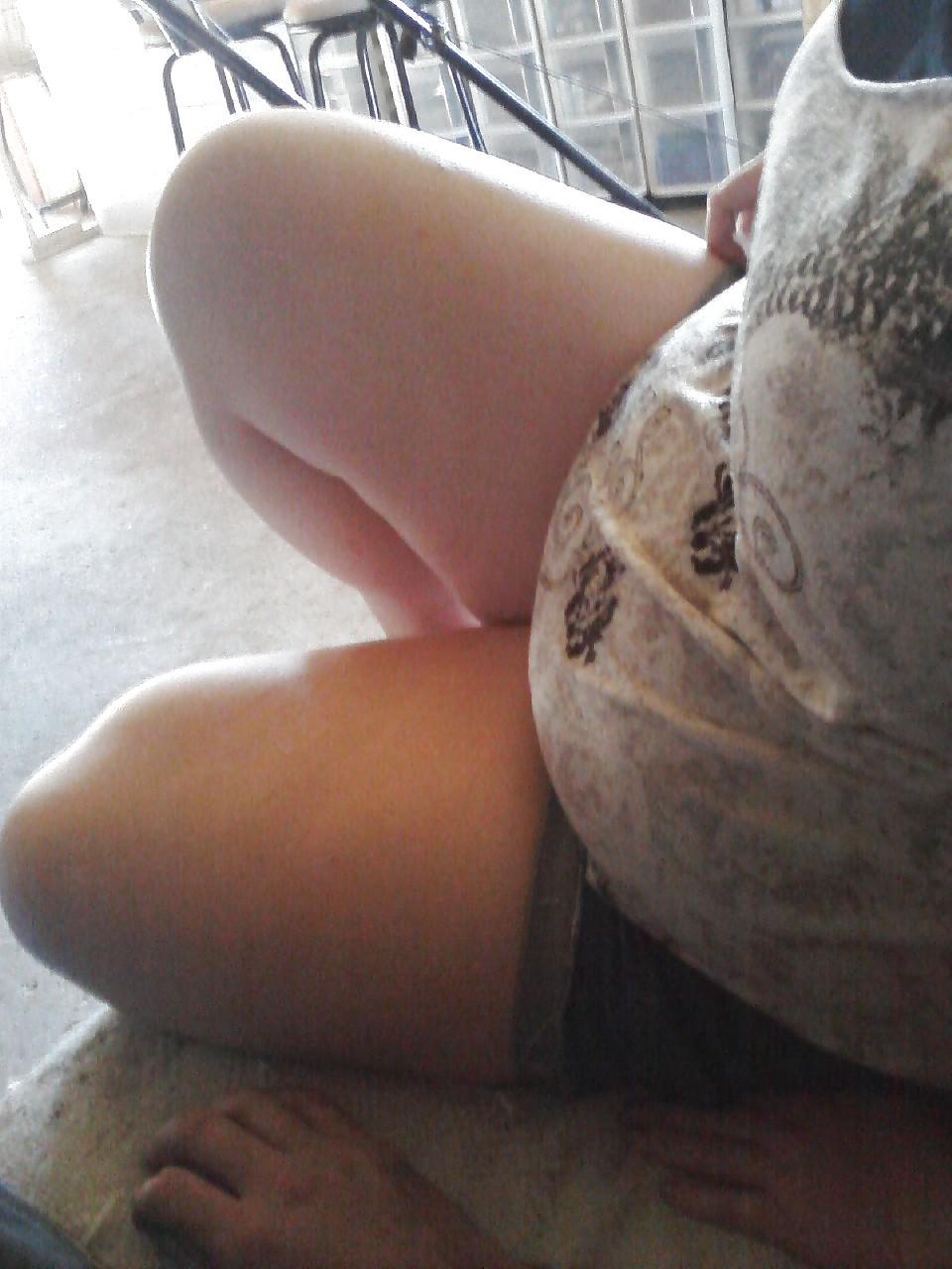 16P BIG TITTY ex gf white country girl. thick legs too