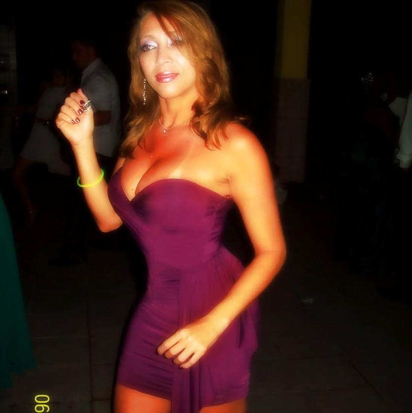 25P Dangerous latina cougar
