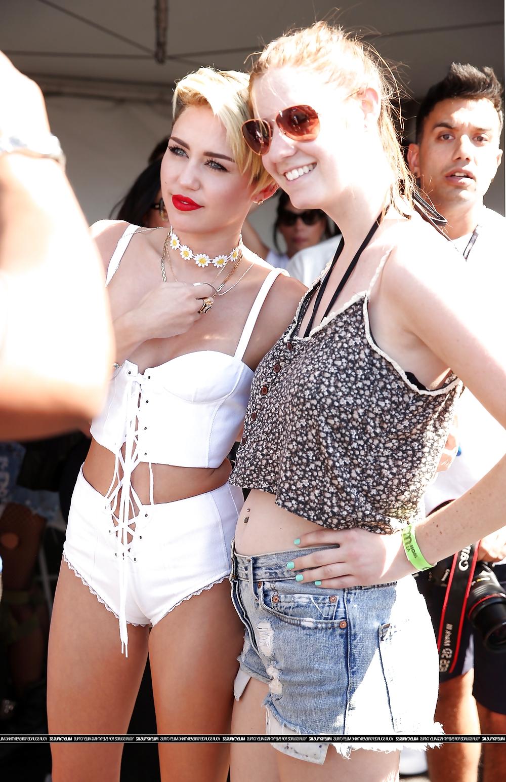 25P Sexy Miley Cyrus performance at iheartradio September 2013 