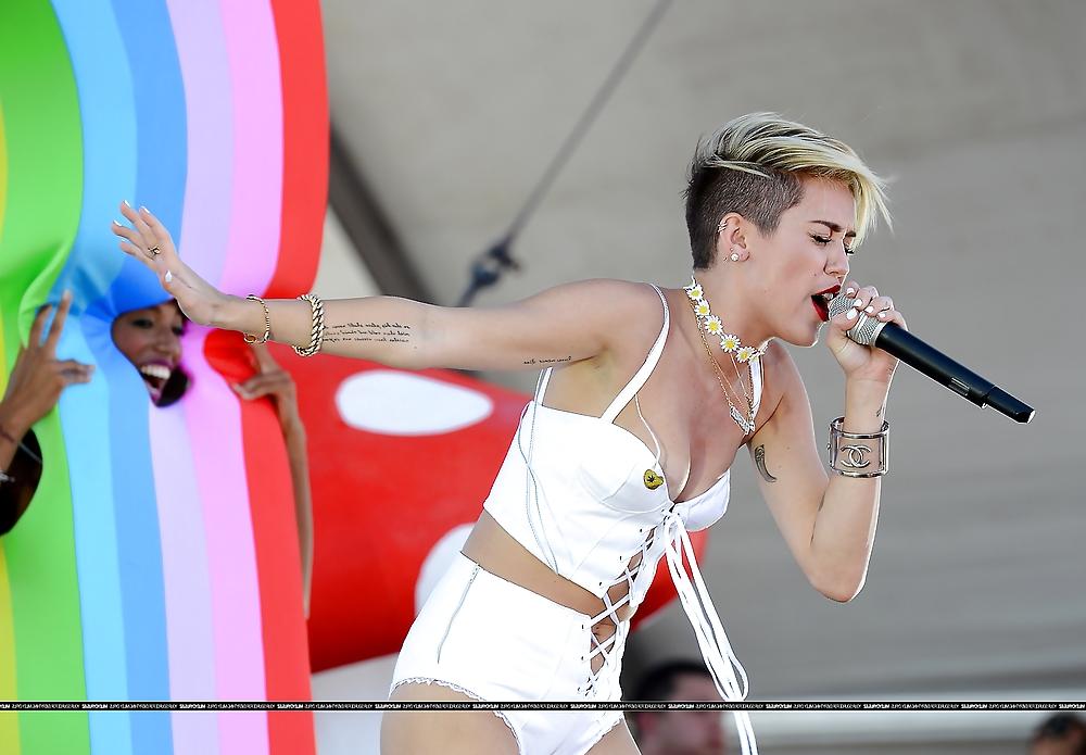 25P Sexy Miley Cyrus performance at iheartradio September 2013 