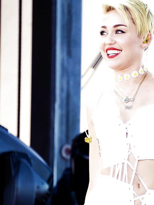25P Sexy Miley Cyrus performance at iheartradio September 2013 