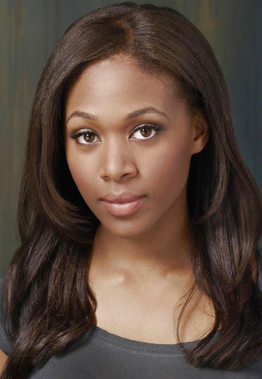 25P Let's Jerk Off Over ... Nicole Beharie