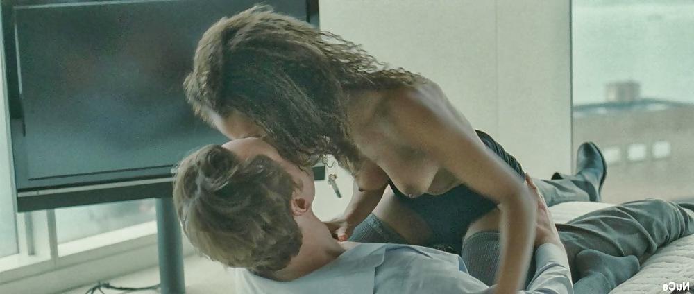 25P Let's Jerk Off Over ... Nicole Beharie