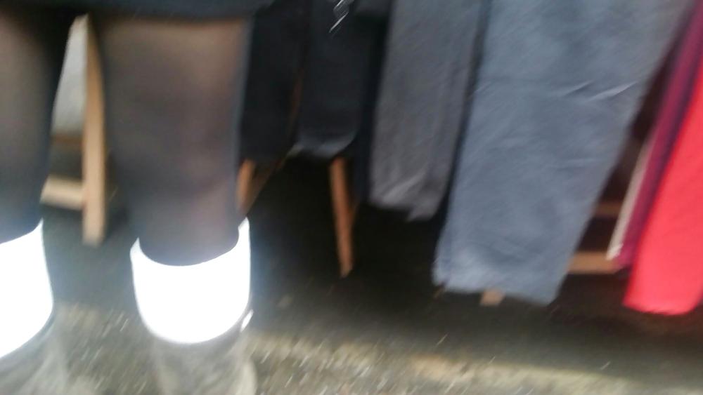 23P Sexy feet and legs old + young romanian