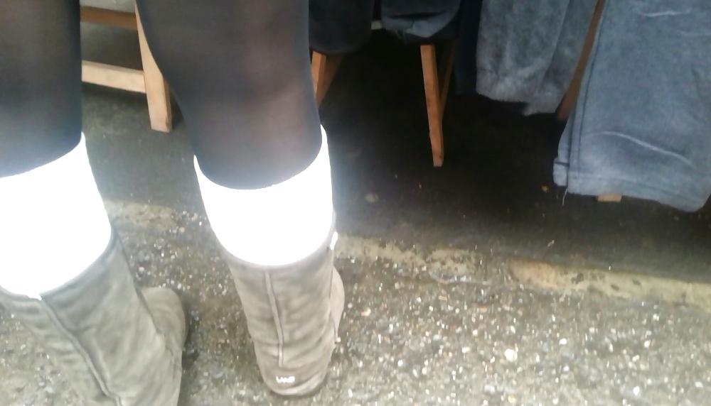 23P Sexy feet and legs old + young romanian