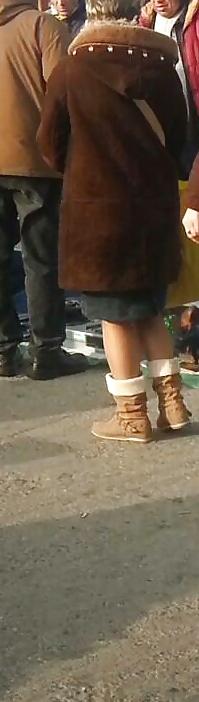 23P Sexy feet and legs old + young romanian