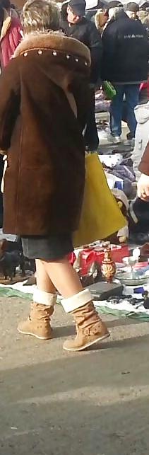 23P Sexy feet and legs old + young romanian