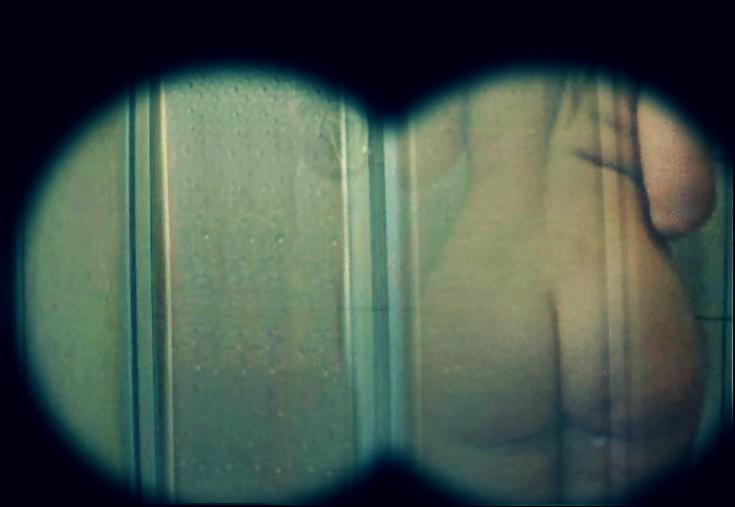4P Spying and shooting on a sexy big ass blonde
