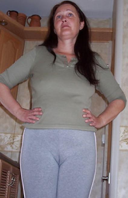 12P Camel Toes