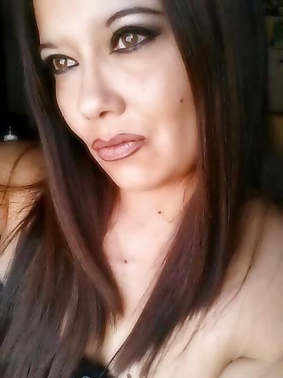 25P Latina cougar with ass