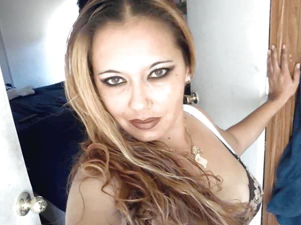 25P Latina cougar with ass