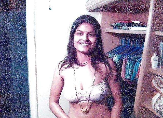 25P Desi Sexy Wife Arpita