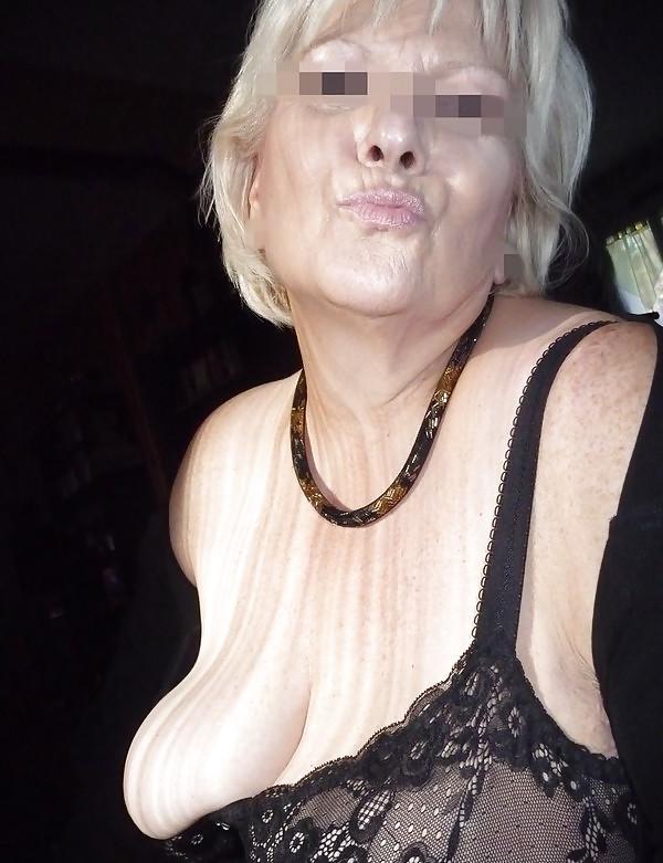 8P Housewife hot