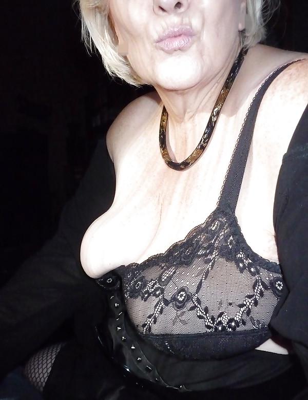 8P Housewife hot