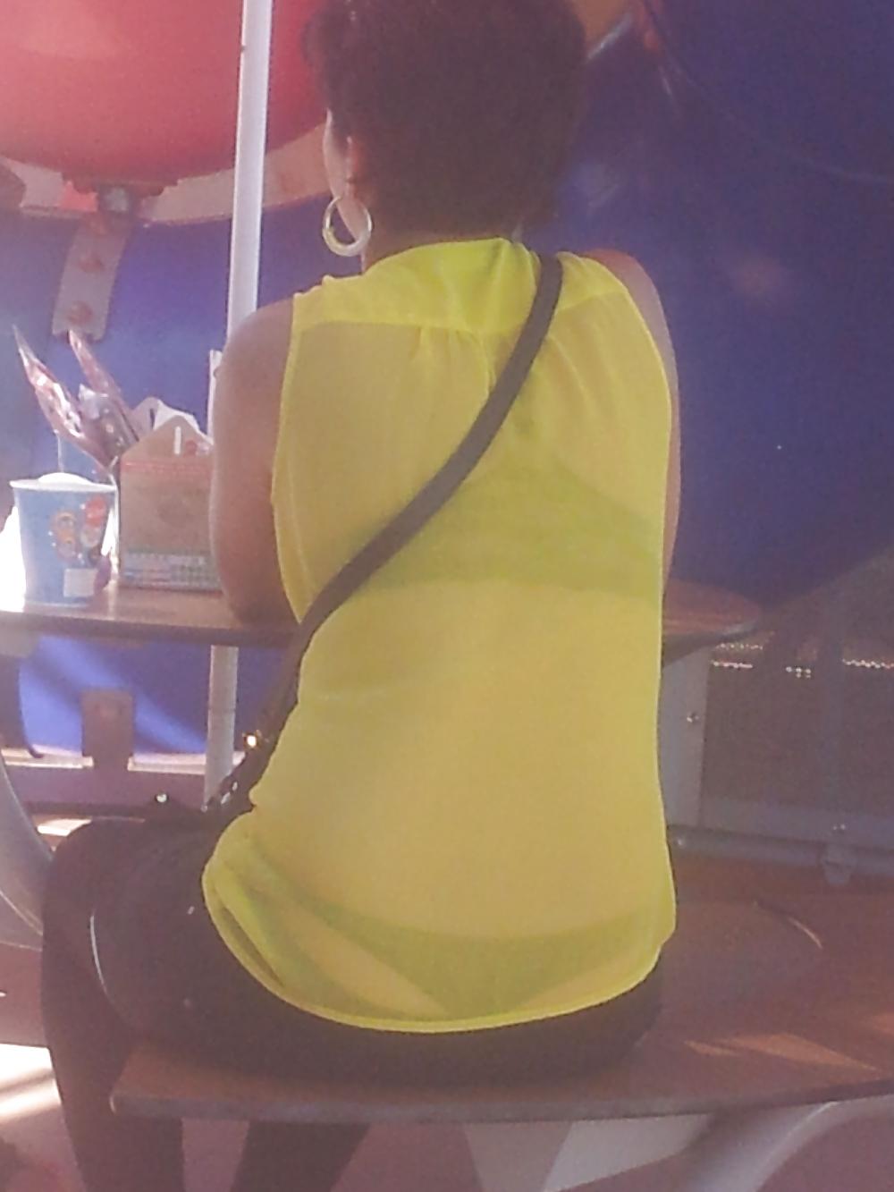 12P Visible thong line