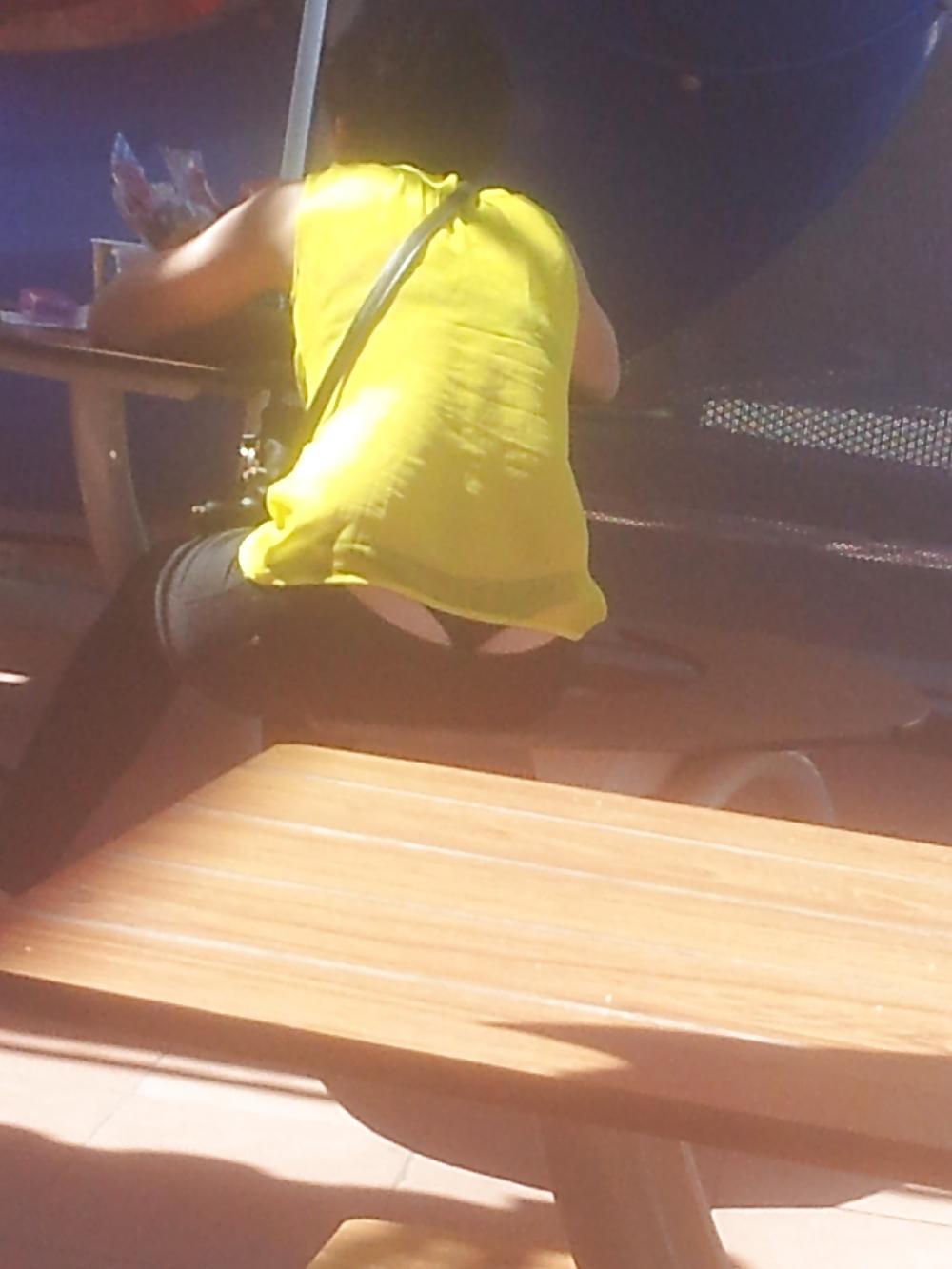 12P Visible thong line