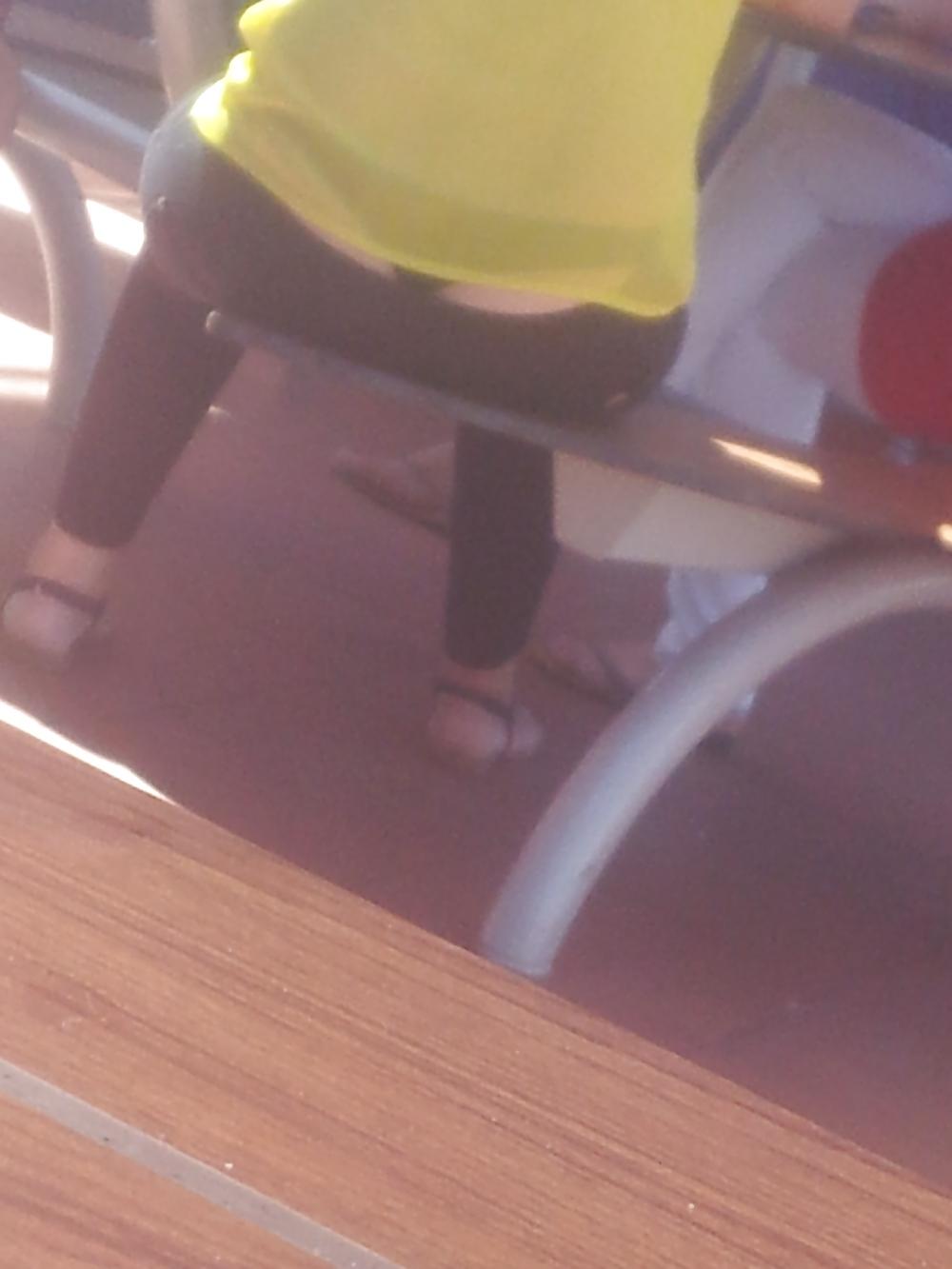 12P Visible thong line