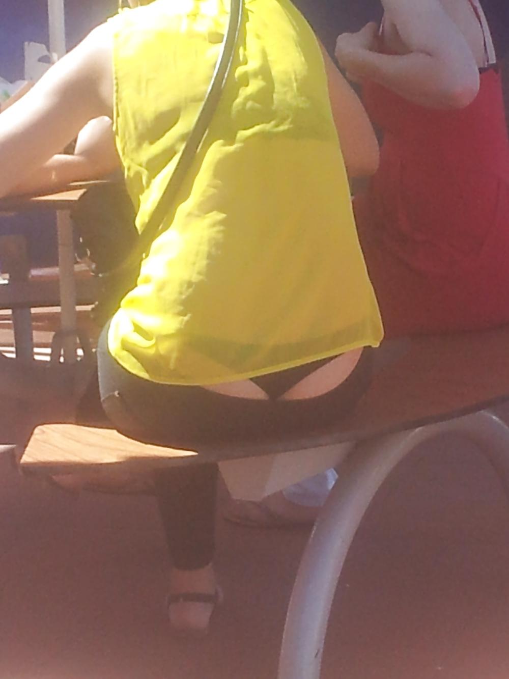12P Visible thong line