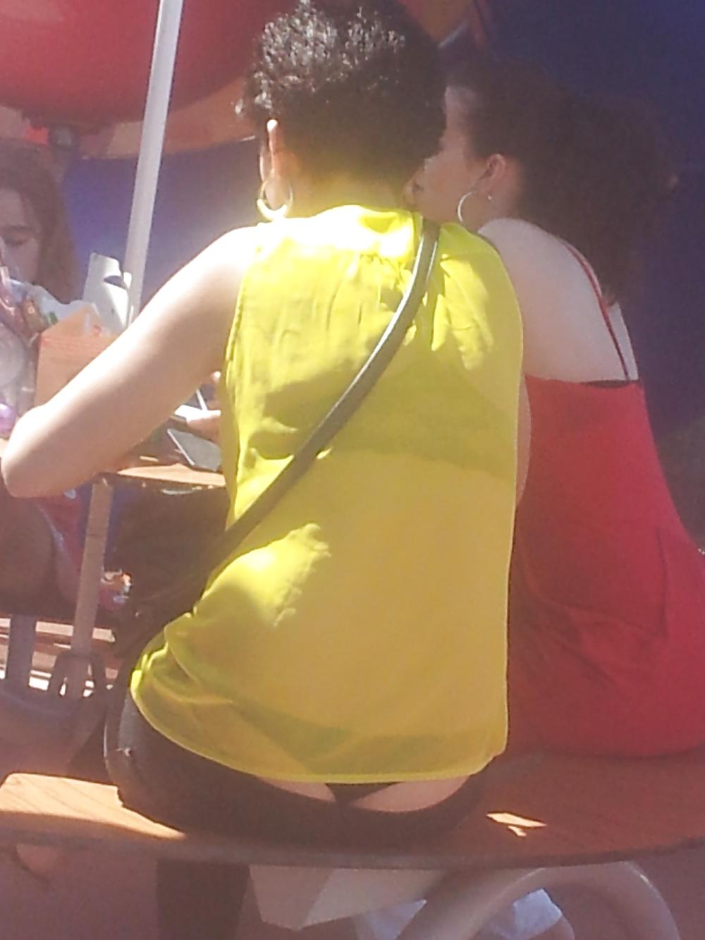 12P Visible thong line