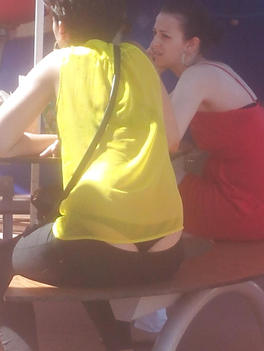 12P Visible thong line