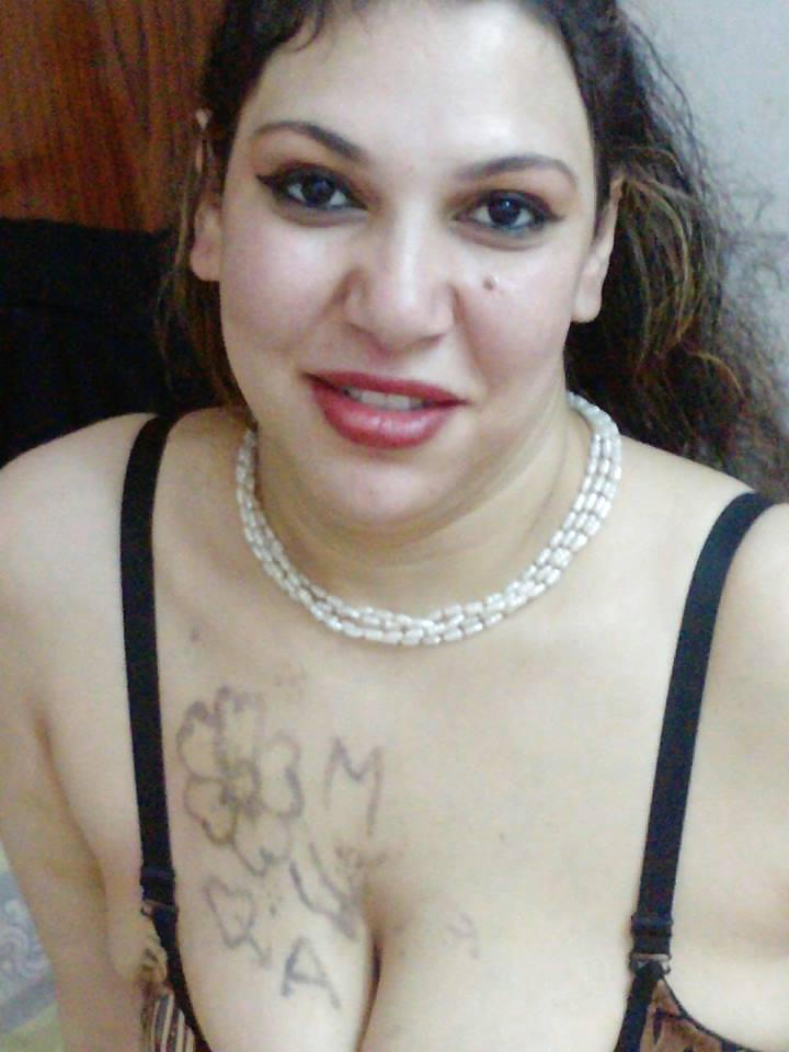 25P Sexy bbw  arab show 