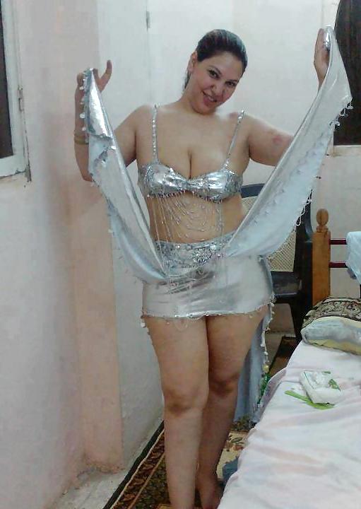 25P Sexy bbw  arab show 