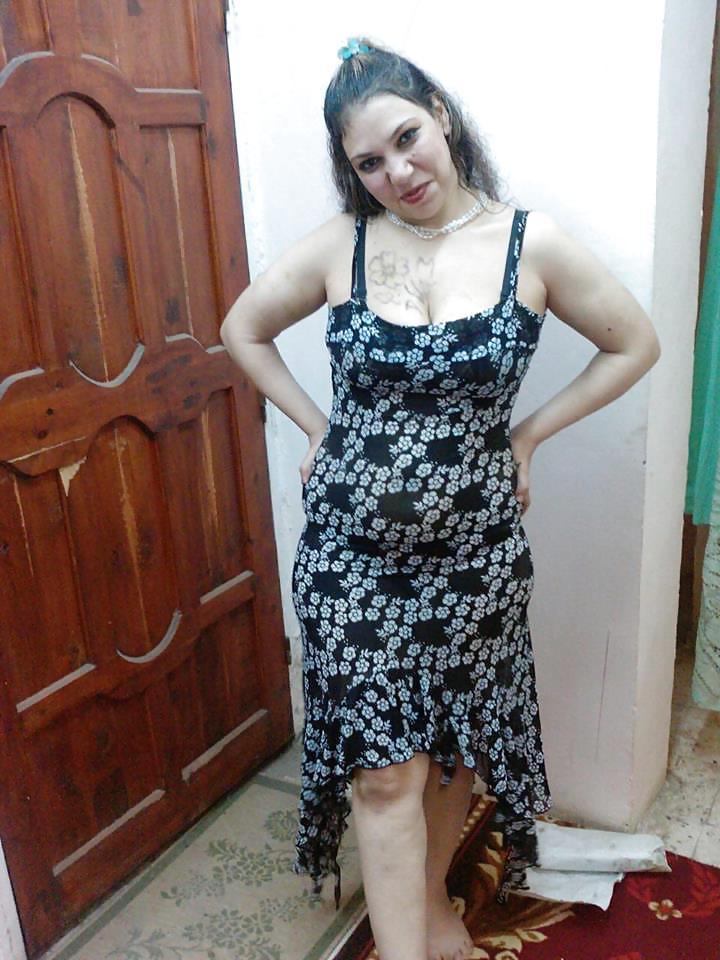 25P Sexy bbw  arab show 
