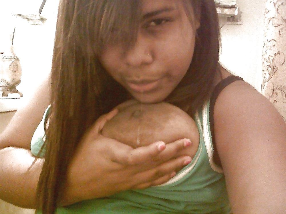 25P A dominican girl called Lyz S.