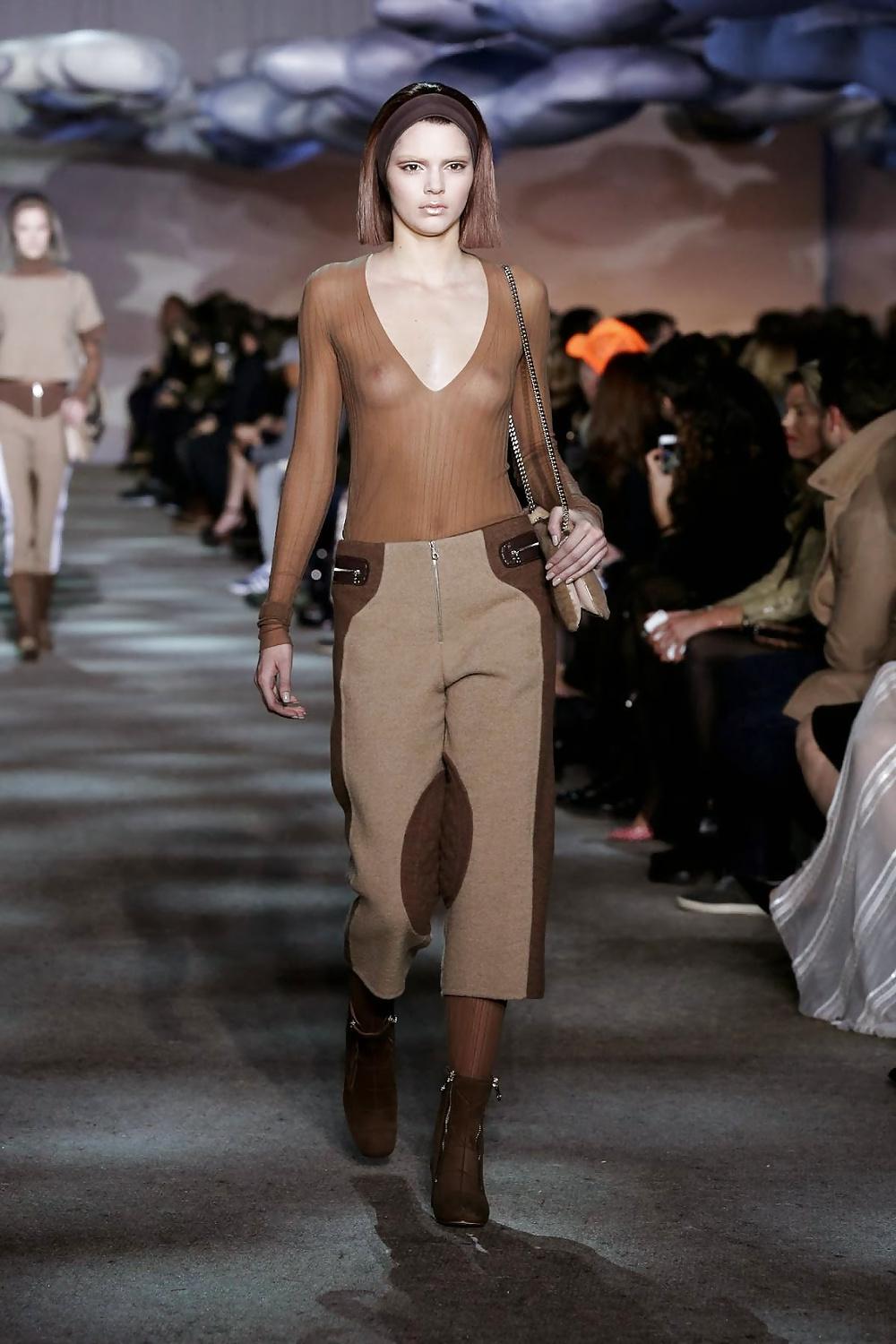 11P Kendall Jenner at Marc Jacobs Fashion Show