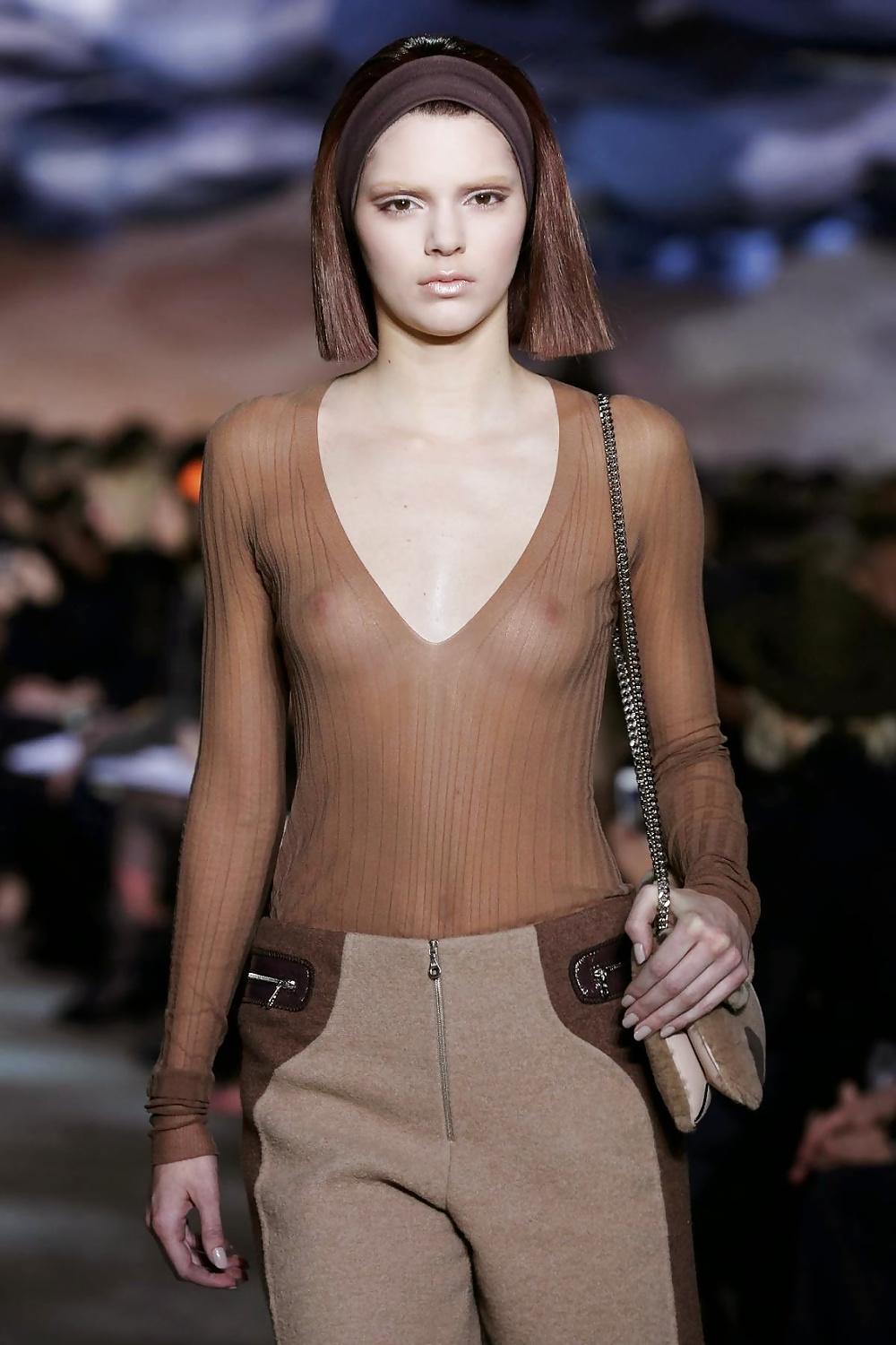 11P Kendall Jenner at Marc Jacobs Fashion Show