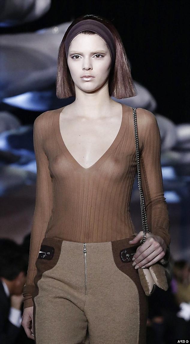 11P Kendall Jenner at Marc Jacobs Fashion Show