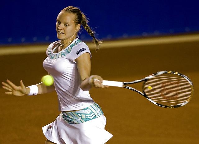 25P SEXY REAL TENNIS STARS, MANY IN SEE-THRU OR FUCKING