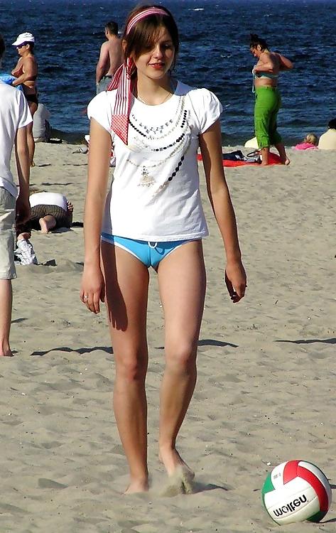 25P Fotze frisst Hose - cameltoe