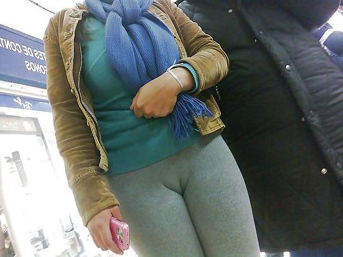 25P Fotze frisst Hose - cameltoe